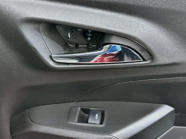 Used 2024 Chevrolet Trax LT FWD image 28