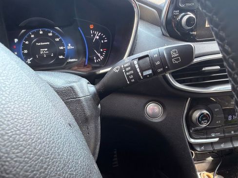 Used 2020 Hyundai Santa Fe Limited image 33