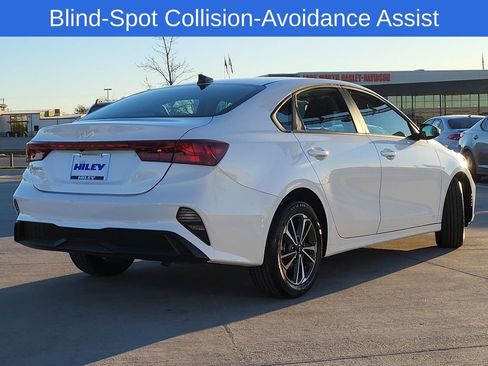 Used 2024 Kia Forte LXS w/ LXS Technology Package image 4