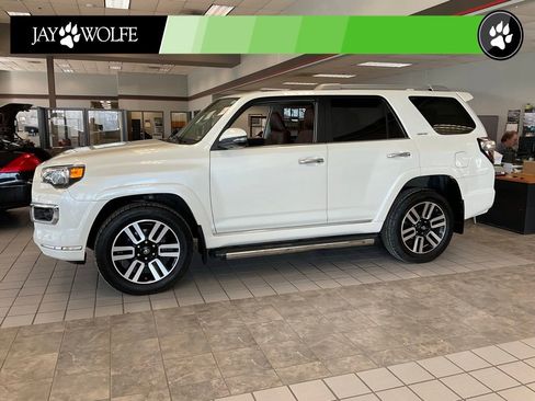 Used 2021 Toyota 4Runner Limited image 3