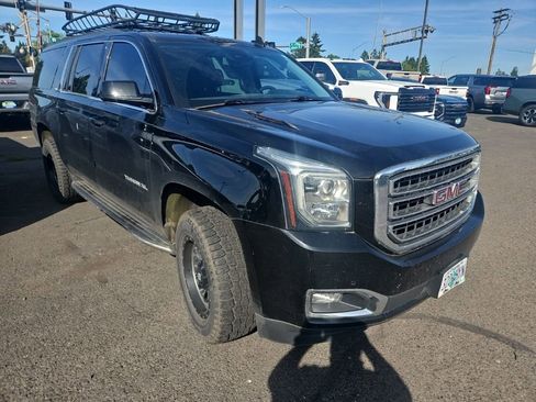 Used 2020 GMC Yukon XL SLT AWD/4WD image 2