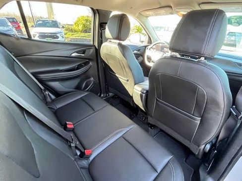 Used 2024 Buick Encore GX Sport Touring image 31