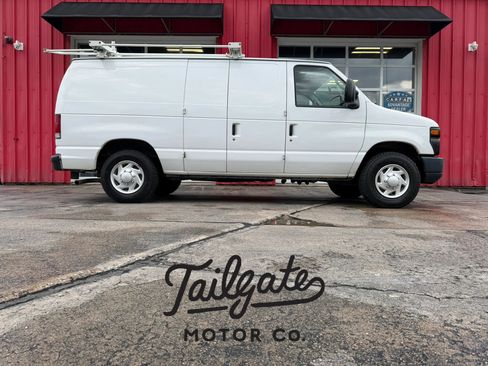 Used 2014 Ford E-150 and Econoline 150 RWD image 1