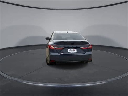 Used 2026 Toyota Camry SE w/ Convenience Package image 7