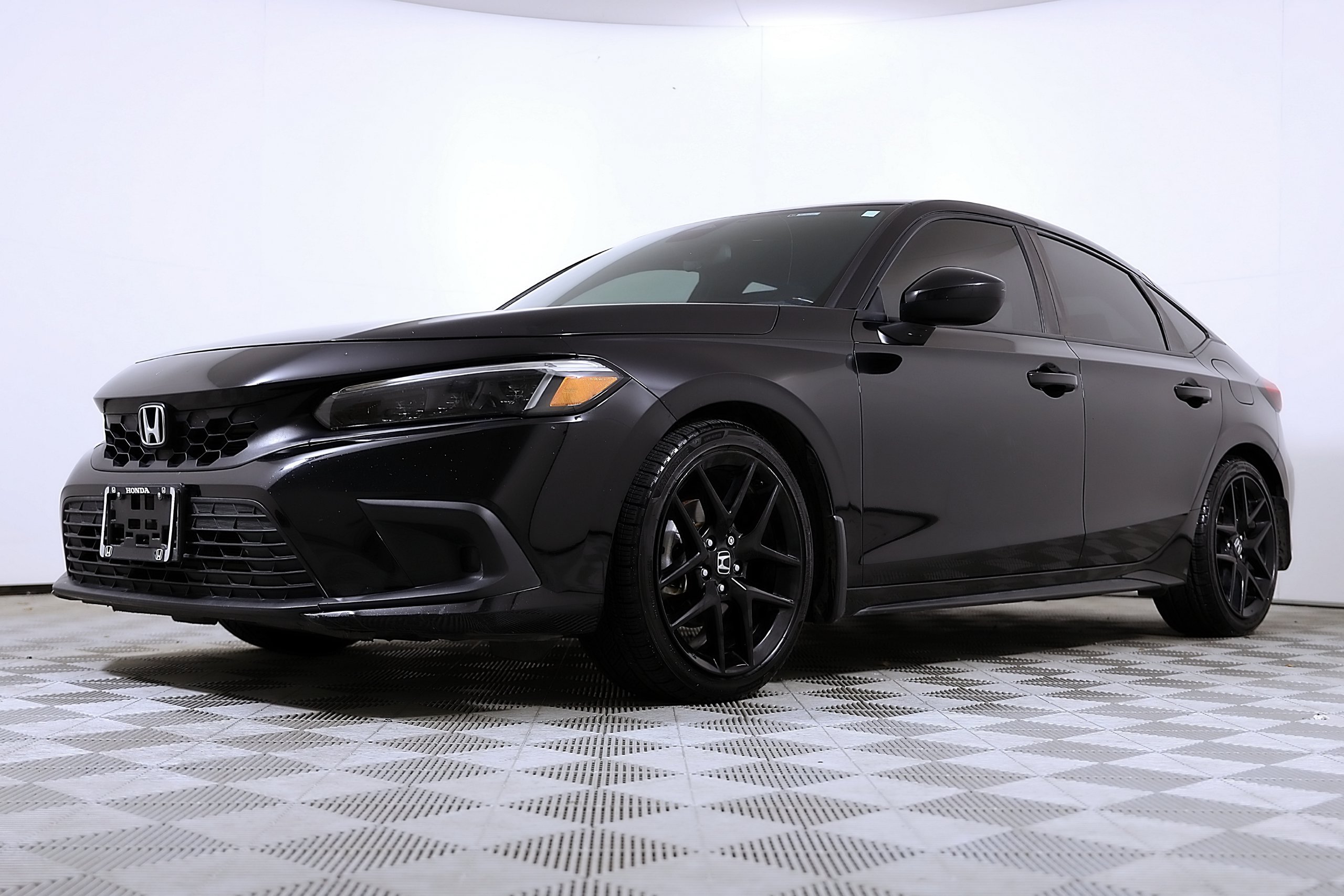 Used 2024 Honda Civic Sport image 2