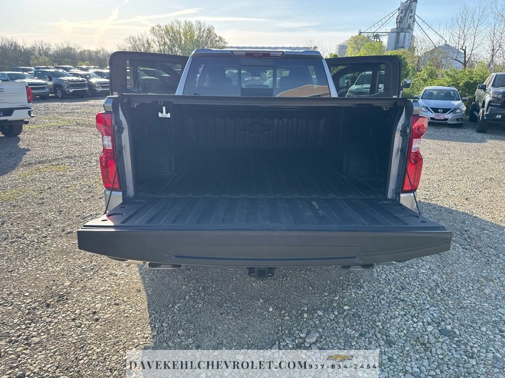 Certified 2025 Chevrolet Silverado 1500 LTZ AWD/4WD image 31