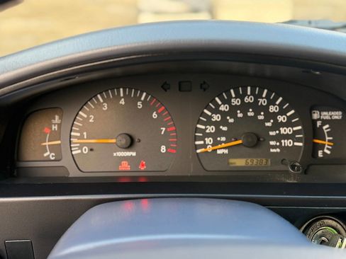 Used 1998 Toyota Tacoma 2WD Xtracab image 8