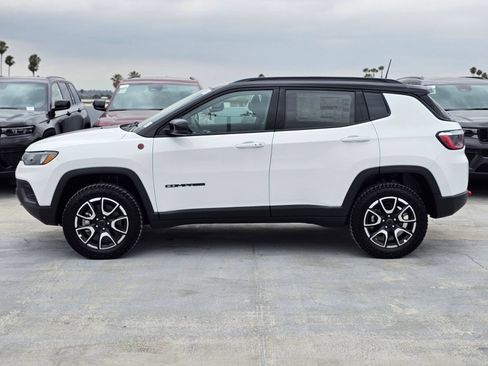 New 2026 Jeep Compass Trailhawk AWD/4WD image 4
