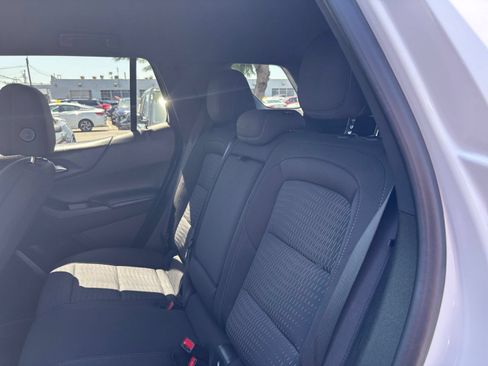 Used 2025 Chevrolet Equinox LT AWD/4WD image 22