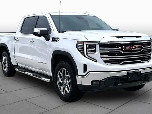 Used 2022 GMC Sierra 1500 SLT w/ SLT Convenience Package RWD image 3