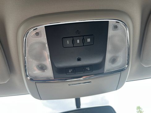 Used 2013 Jeep Grand Cherokee Laredo w/ Laredo E Group AWD/4WD image 24