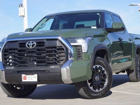 Used 2022 Toyota Tundra SR5 w/ TRD Off-Road Package image 3
