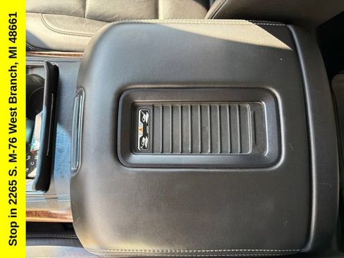 Used 2017 Chevrolet Tahoe Premier AWD/4WD image 47
