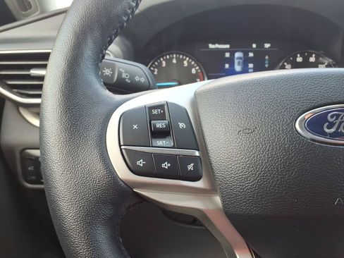 Certified 2024 Ford Explorer XLT w/ Equipment Group 202A AWD/4WD image 17