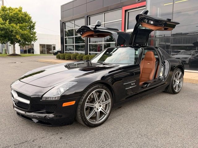Used 2011 Mercedes-Benz SLS AMG Coupe image 12