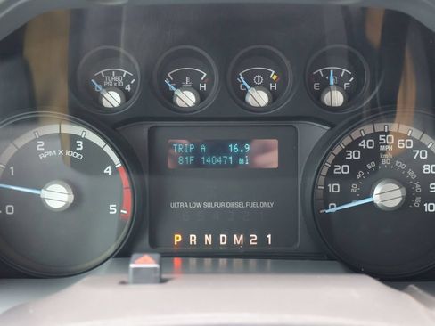 Used 2013 Ford F550 2WD Regular Cab Super Duty w/ Payload Upgrade Pkg image 7