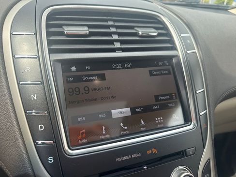 Used 2019 Lincoln Nautilus Reserve AWD/4WD image 34