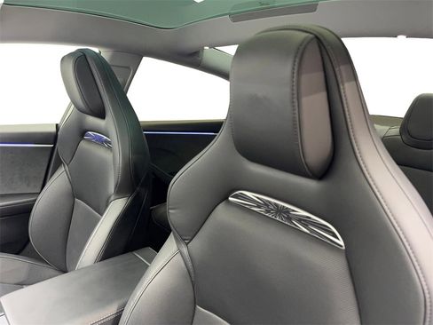 Used 2024 Tesla Model 3 Performance image 26