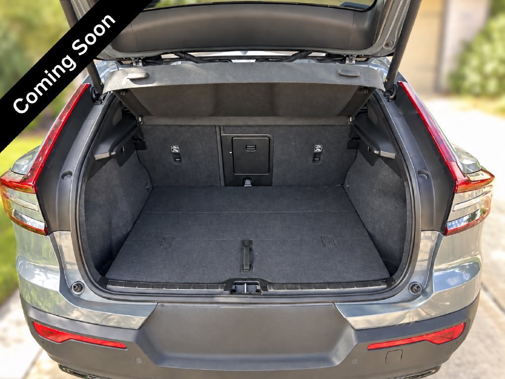 Certified 2023 Volvo C40 P8 Recharge Ultimate AWD/4WD image 9