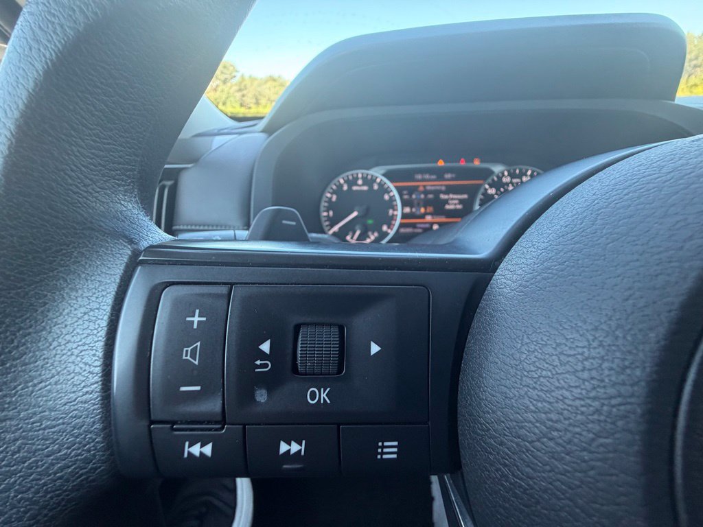 Used 2023 Nissan Pathfinder S FWD image 18