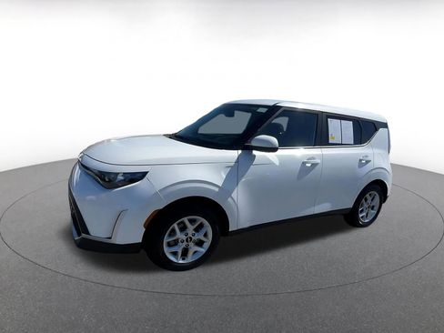 Used 2025 Nissan Altima 2.5 SV image 8