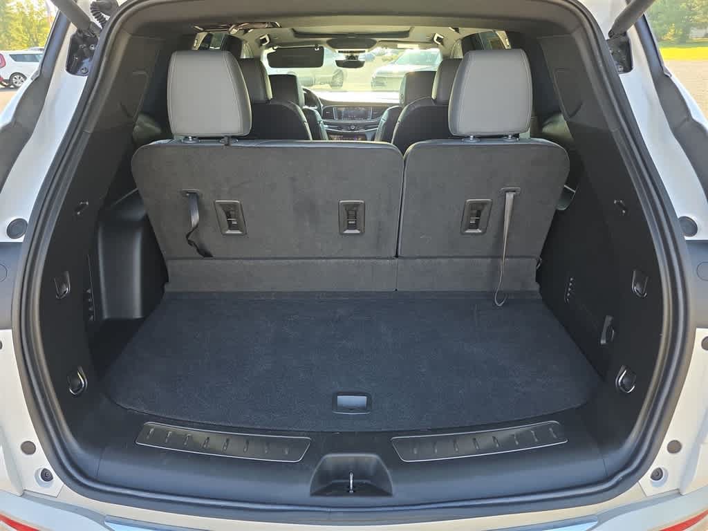 Used 2023 Buick Enclave Premium w/ Experience Buick Package FWD image 29