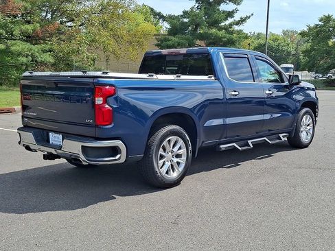 Used 2021 Chevrolet Silverado 1500 LTZ w/ LTZ Premium Package AWD/4WD image 9