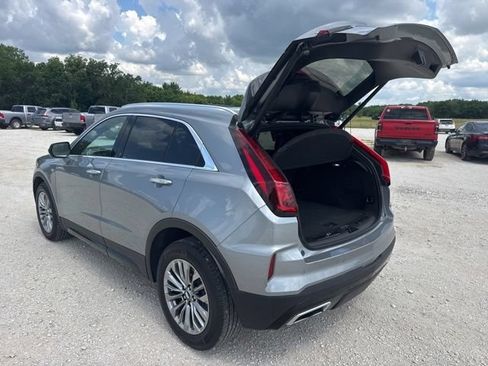 Used 2025 Cadillac XT4 Premium Luxury FWD image 4