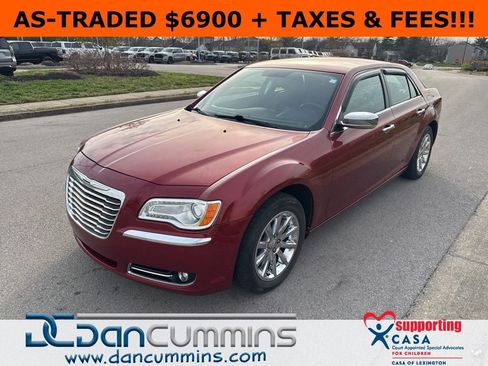 Used 2012 Chrysler 300 Limited image 1