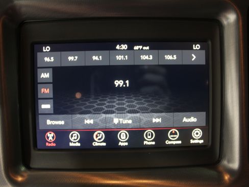 Used 2020 Dodge Challenger SXT w/ Blacktop Package image 12