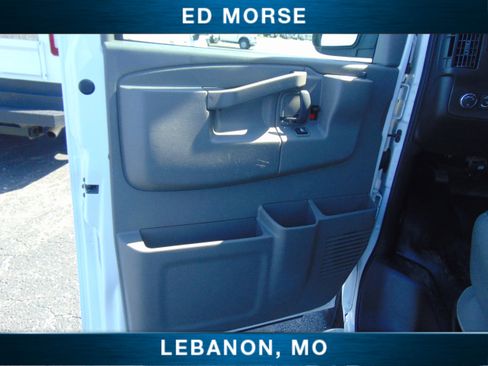 Used 2024 Chevrolet Express 2500 Work Van w/ Driver Convenience Package image 18