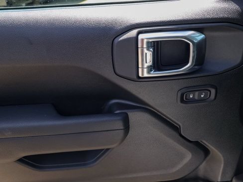 New 2026 RAM 2500 Big Horn AWD/4WD image 90