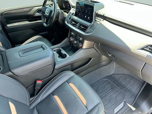 Used 2023 GMC Yukon AT4 w/ AT4 Premium Plus Package image 11