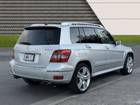 Used 2012 Mercedes-Benz GLK 350 4MATIC image 9