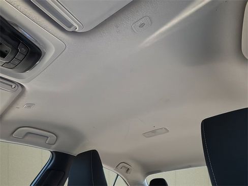 Used 2023 Toyota Corolla LE image 35
