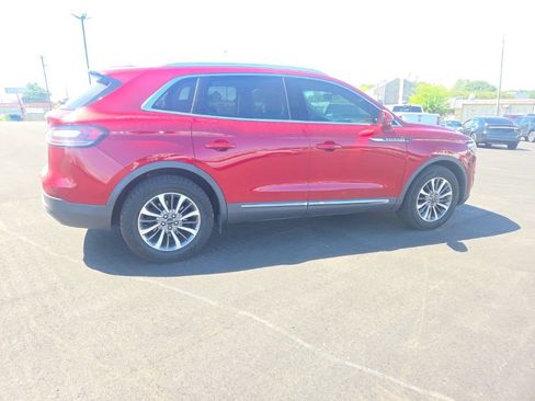 Used 2019 Lincoln Nautilus Select FWD image 13