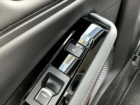 Certified 2024 Honda Accord Touring image 36