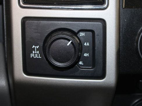 Used 2018 Ford F150 Lariat image 28