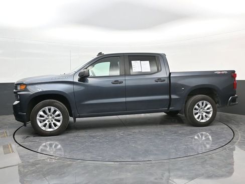 Used 2020 Chevrolet Silverado 1500 Custom w/ Custom Value Package AWD/4WD image 4