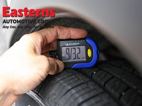 Used 2023 Nissan Rogue SV AWD/4WD image 26