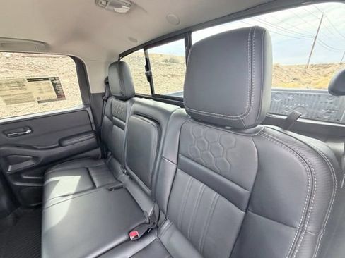 Certified 2024 Nissan Frontier SL w/ Technology Package RWD image 26