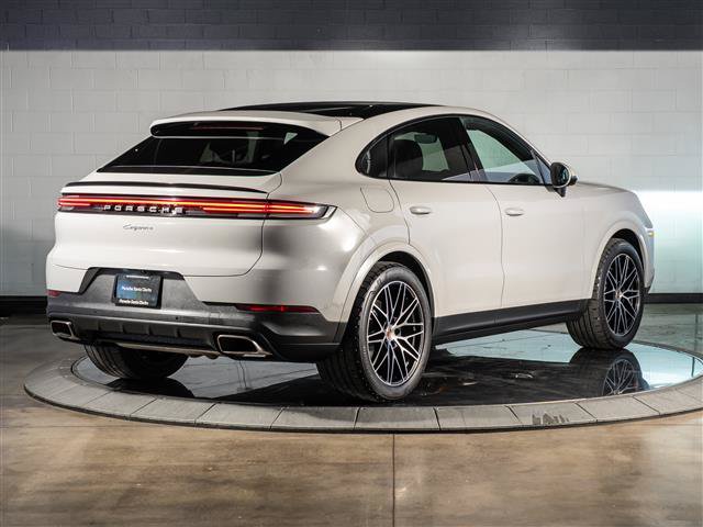 Certified 2025 Porsche Cayenne Coupe AWD/4WD image 9
