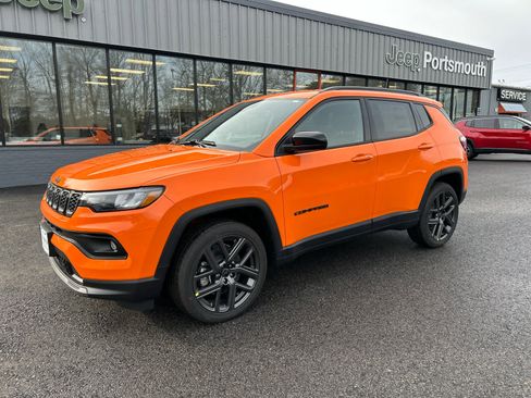 New 2026 Jeep Compass Latitude image 12