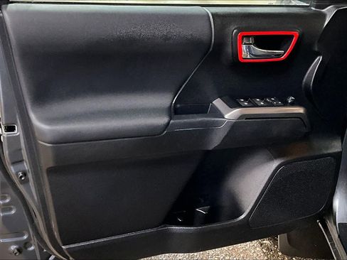 Certified 2023 Toyota Tacoma TRD Sport w/ Technology Package image 20