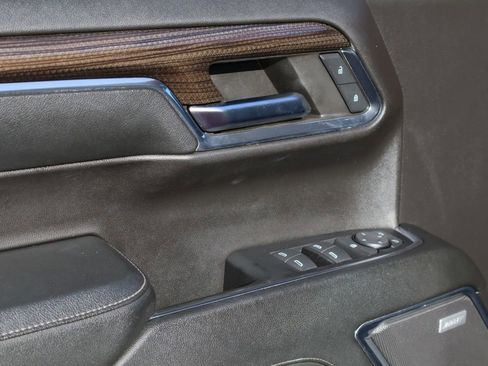 Used 2024 Chevrolet Silverado 1500 LT Trail Boss w/ LT Trail Boss Premium Package image 19