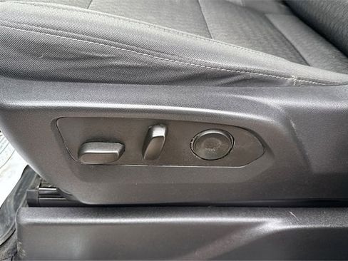 Used 2023 GMC Sierra 1500 Elevation image 19