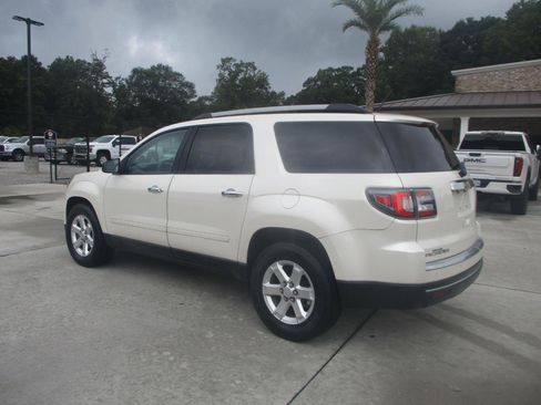 Used 2015 GMC Acadia SLE FWD image 3