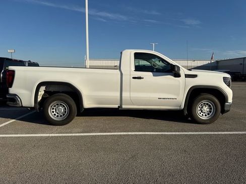 Used 2025 GMC Sierra 1500 Pro w/ Pro Value Package image 4