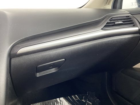 Used 2018 Ford Fusion Titanium AWD/4WD image 31