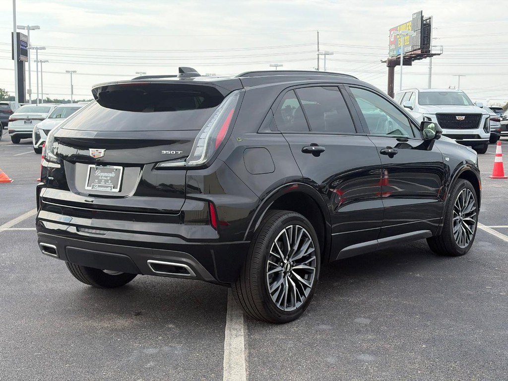 Used 2024 Cadillac XT4 Sport AWD/4WD image 5